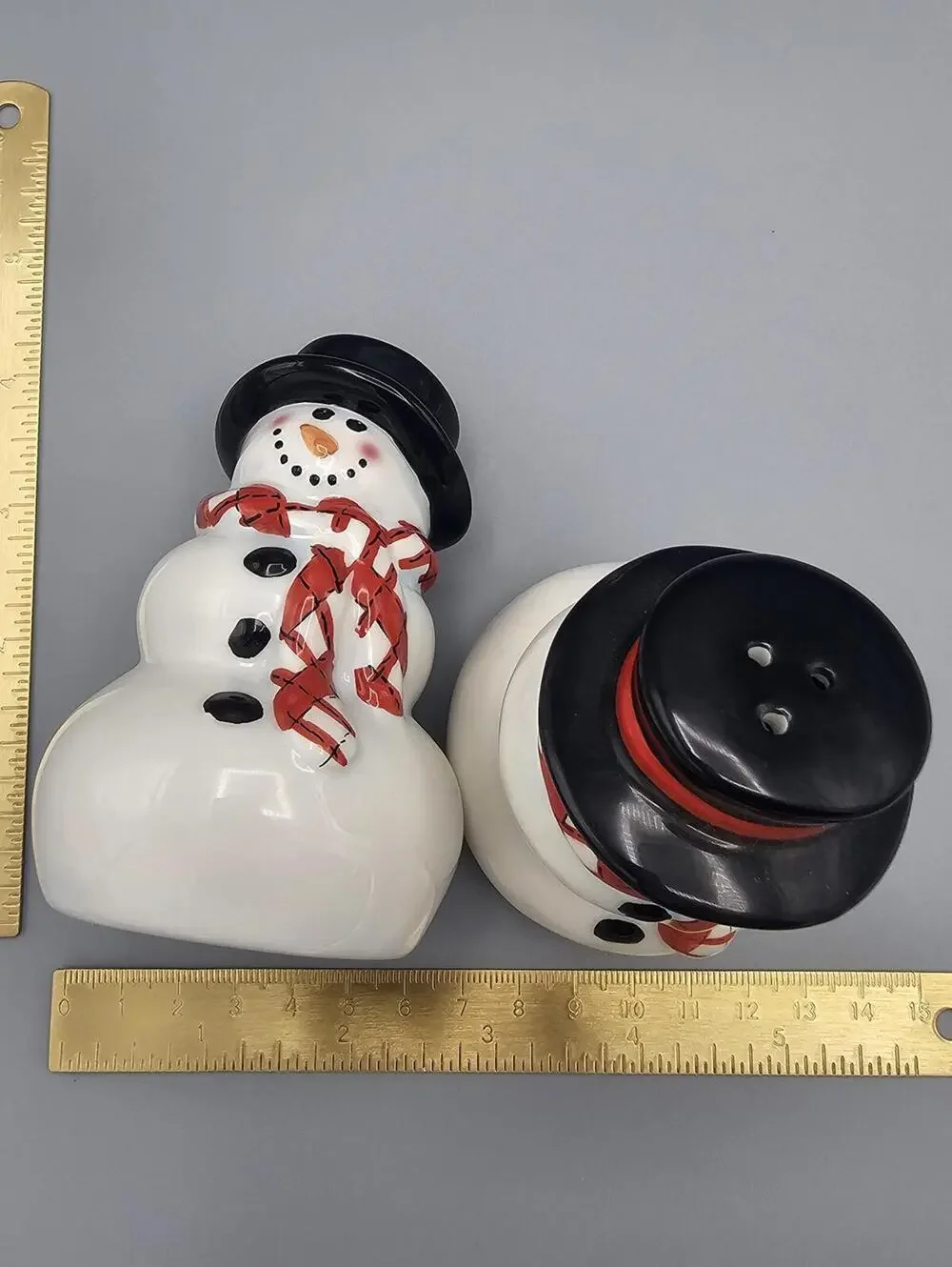 Pair of Ceramic Snowman Salt and Pepper Shakers